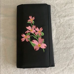 Black wallet with embroidered flowers